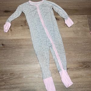 Little sleepies pink dots size 6-12 months zippy